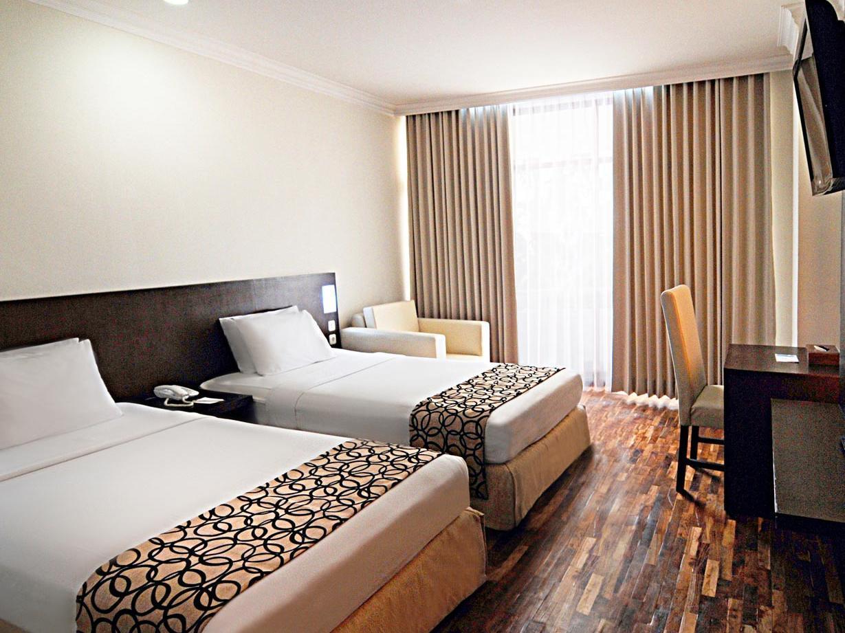 Weta International Hotel Σουραμπάγια Εξωτερικό φωτογραφία